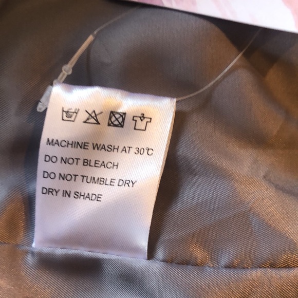 Chicwish Curly Faux Fur Coat/NWT - Picture 10 of 10